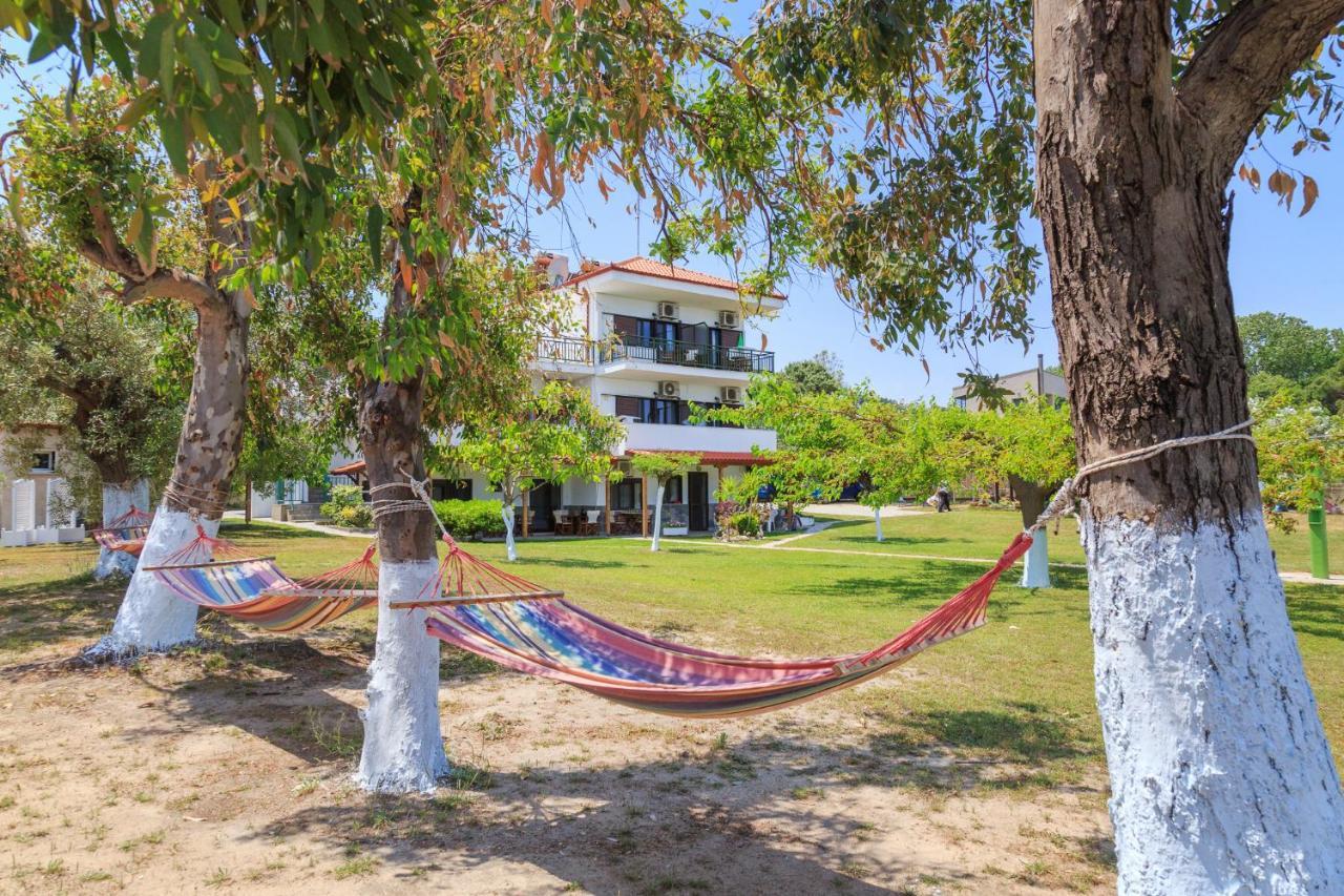 Emi House Aparthotel Vourvourou Exterior photo